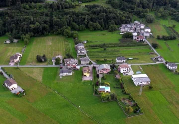 B & B Sentiero Valtellina Castello dell'Acqua ภายนอก รูปภาพ